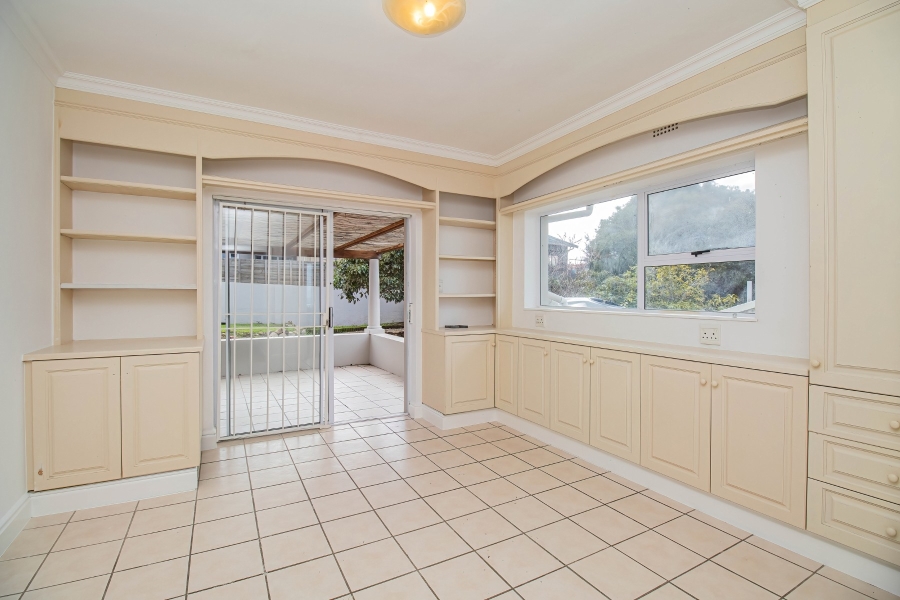 3 Bedroom Property for Sale in Upper Robberg Western Cape